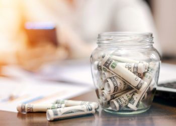 Crypto Market Update: Bitcoin Price Takes Hit Heading into Weekend