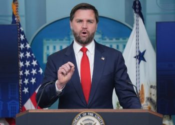 Vance to meet with Duffy, aviation leaders as shutdown ‘gravely’ impacts crucial industry