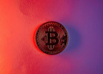 Crypto Market Update: Bitcoin Dips Below US$100K, Ripple Raises US$500M