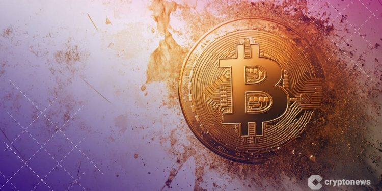 Bitcoin ETFs Absorb $697M in Largest Single-Day Inflow Since October