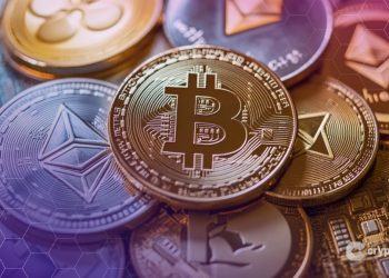 ETF Investors Pull Back From Bitcoin and Ether as Altcoin Funds Buck Trend